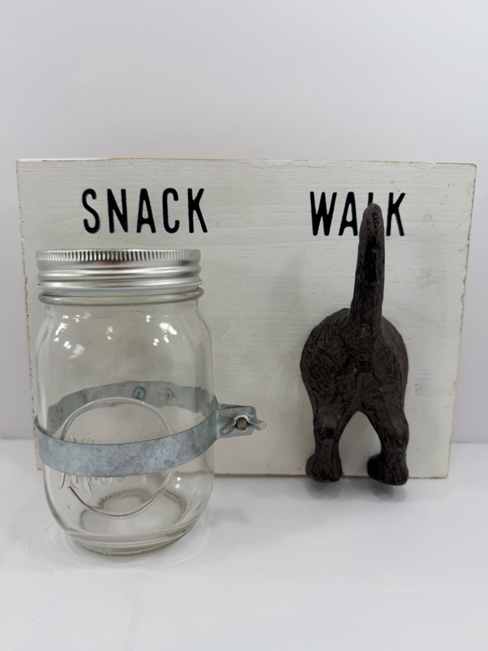 Mud Pie Treat Keeper Leash Hook Hanger White Wood Cast Iron Mason Jar Wall Decor
